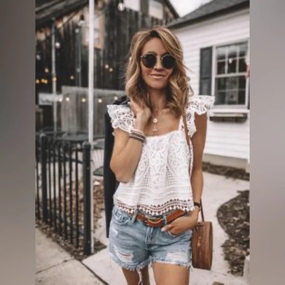 Endless love ⭐️Vici white ruffle top M - Picture 5 of 16